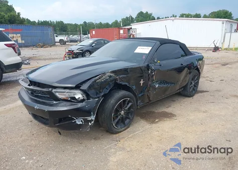2010 Ford Mustang V6/V6 Premium from USA, damaged, VIN 1ZVBP8ENXA5158855